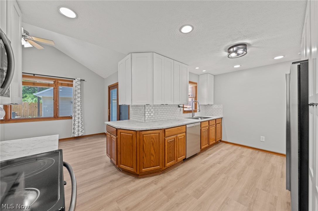 4690 W 11th Street Cleveland OH 44109