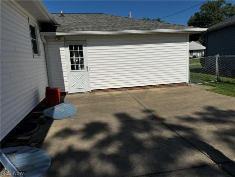 1708 Roselawn Road Mayfield Heights OH 44124