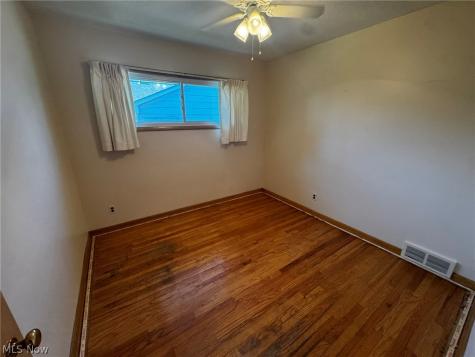 1708 Roselawn Road Mayfield Heights OH 44124