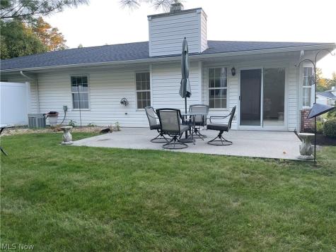 18511 Woodhaven Drive Strongsville OH 44149