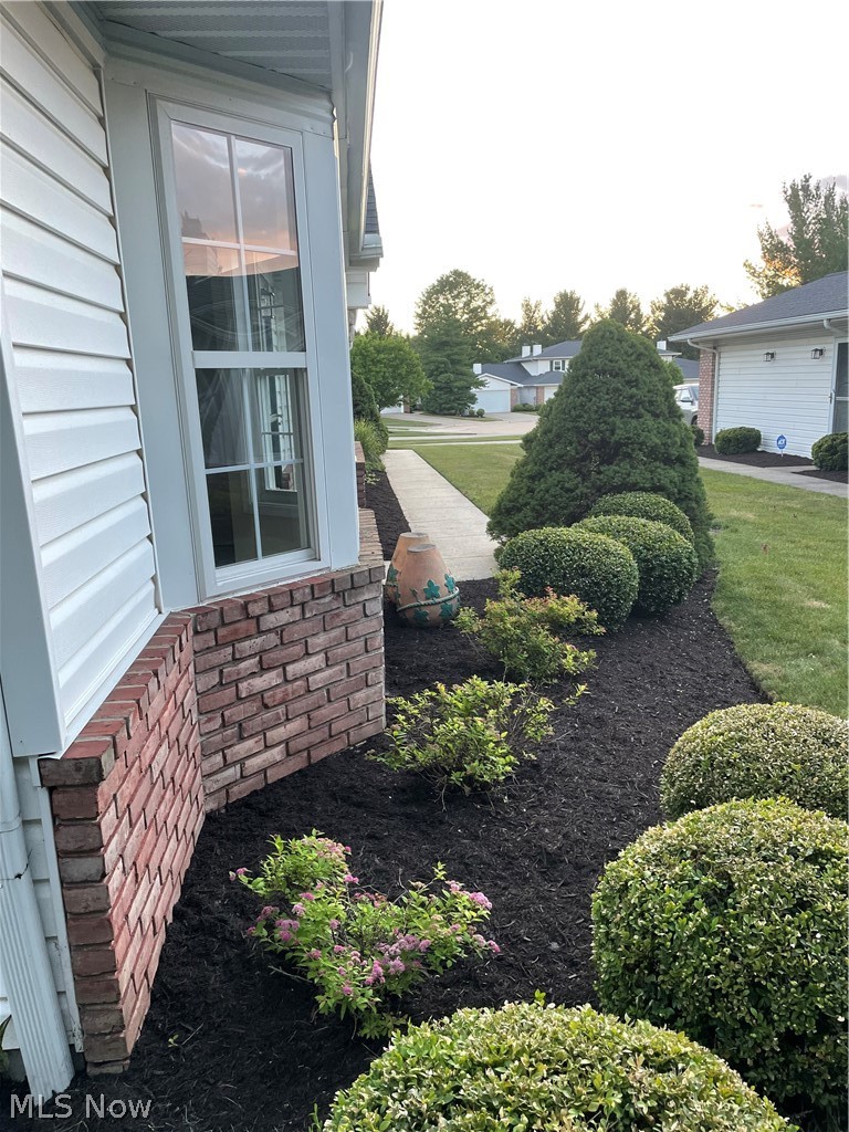18511 Woodhaven Drive Strongsville OH 44149