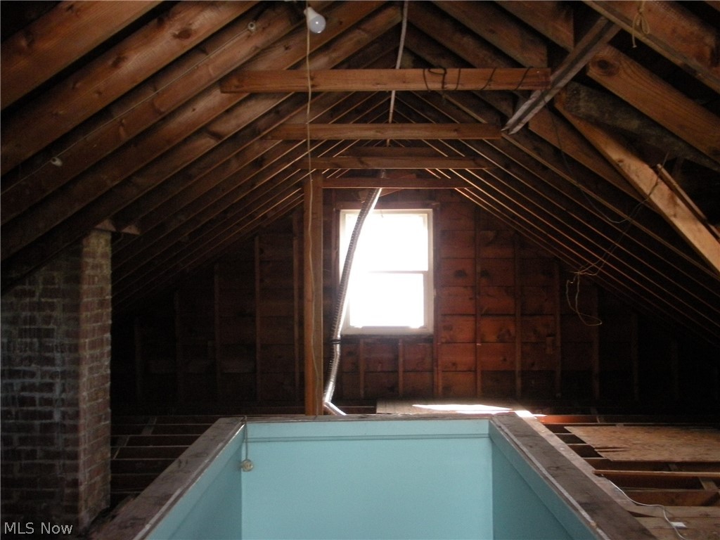 12503 Carrington Avenue Cleveland OH 44135