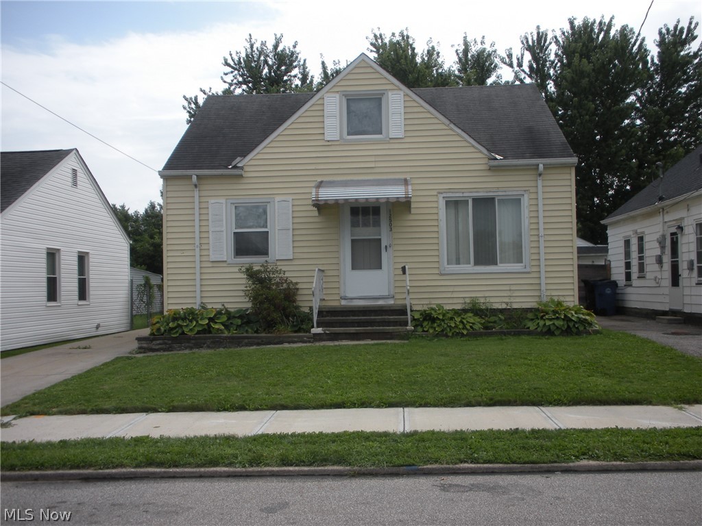 12503 Carrington Avenue Cleveland OH 44135
