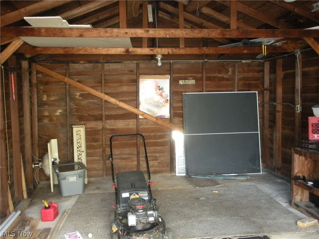 12503 Carrington Avenue Cleveland OH 44135