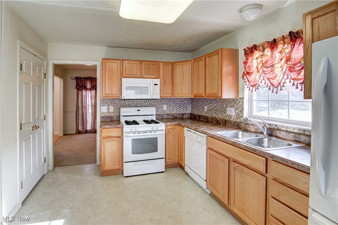 6308 Richmond Road Oakwood Village OH 44146
