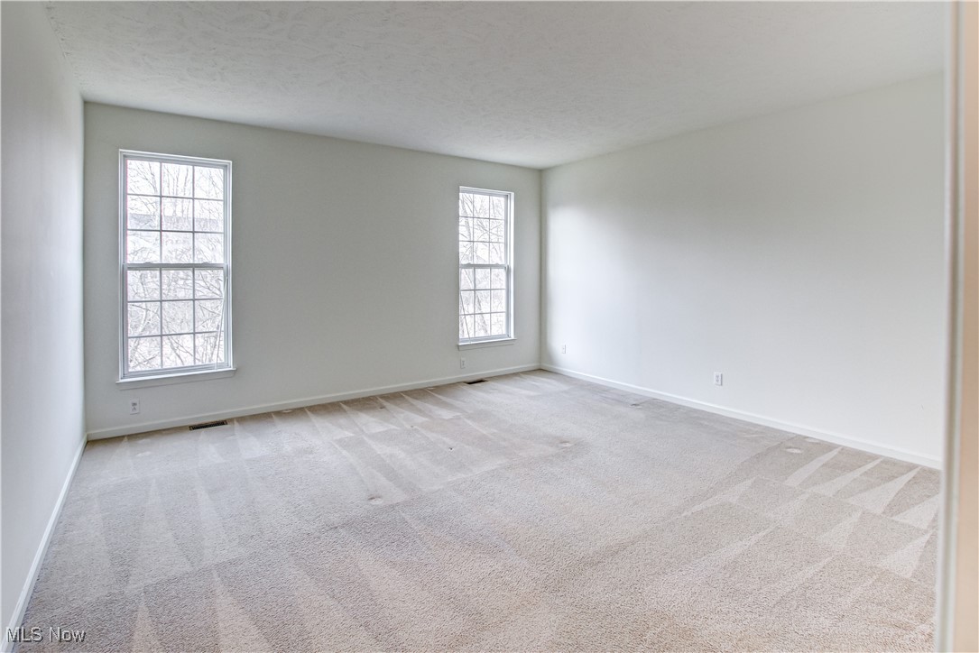6308 Richmond Road Oakwood Village OH 44146