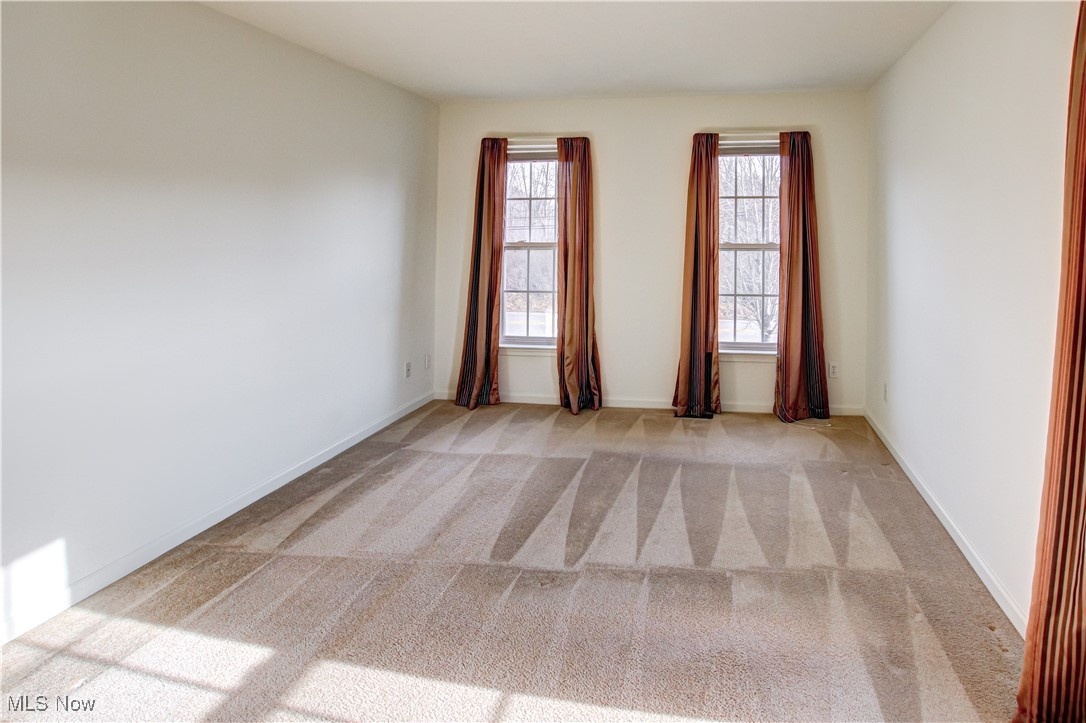 6308 Richmond Road Oakwood Village OH 44146