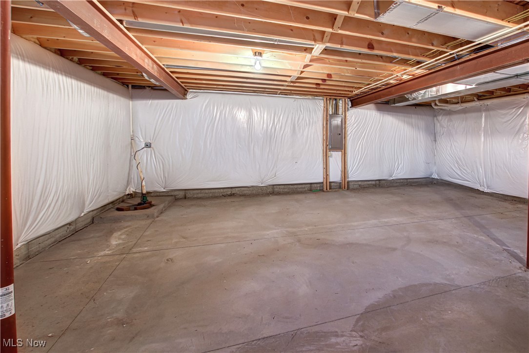 6308 Richmond Road Oakwood Village OH 44146