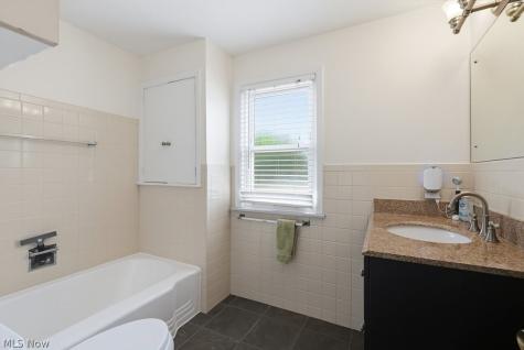 3890 Bethany Road Cleveland OH 44118