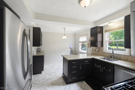 3890 Bethany Road Cleveland OH 44118