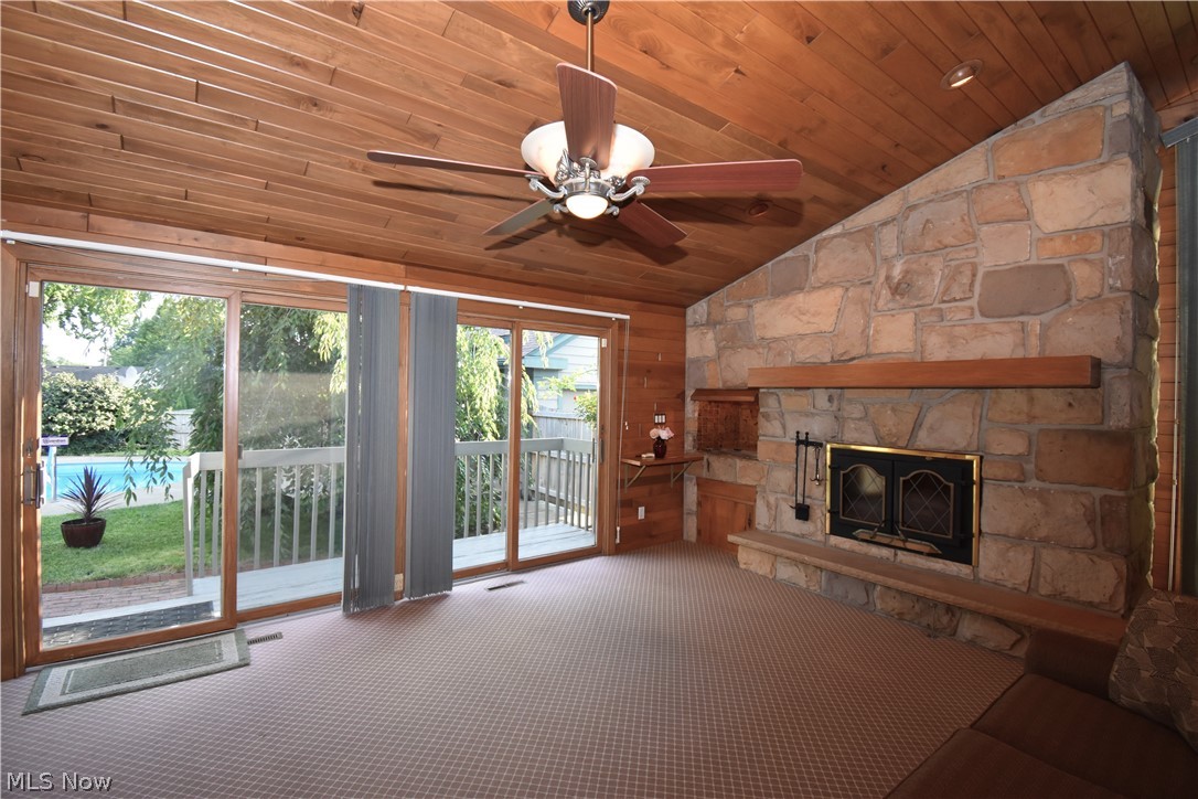 7134 Pine Grove Drive Hubbard OH 44425