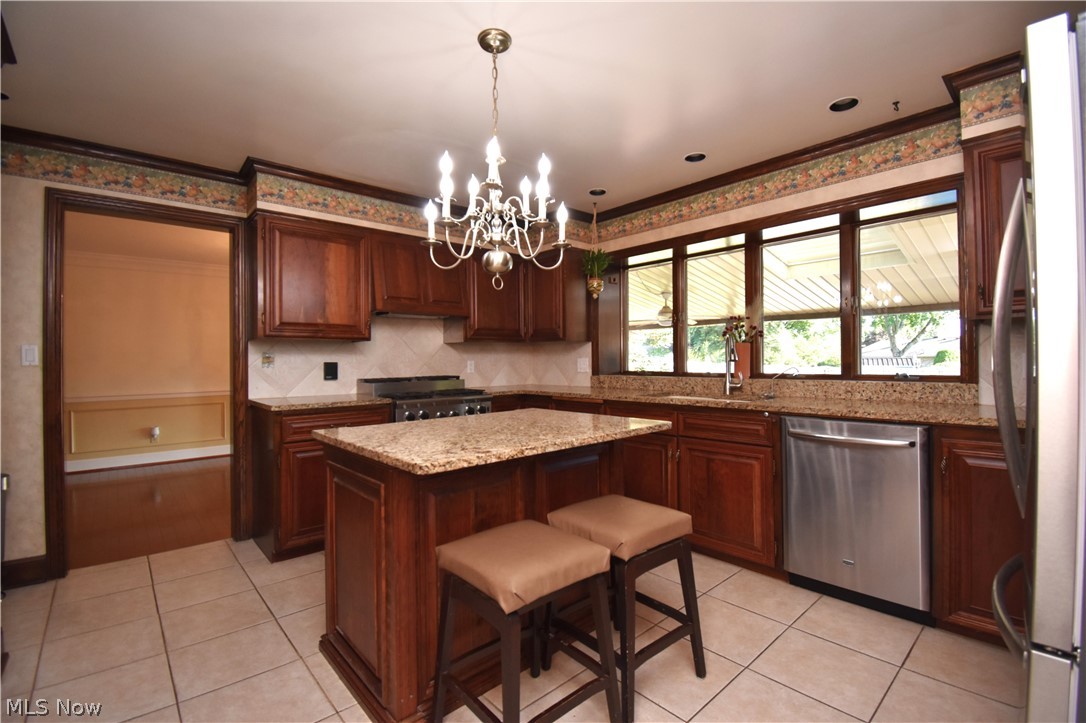 7134 Pine Grove Drive Hubbard OH 44425