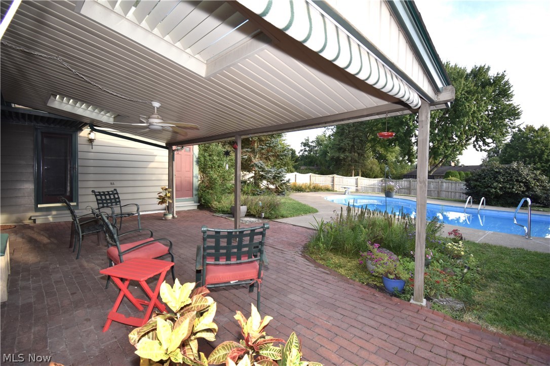 7134 Pine Grove Drive Hubbard OH 44425