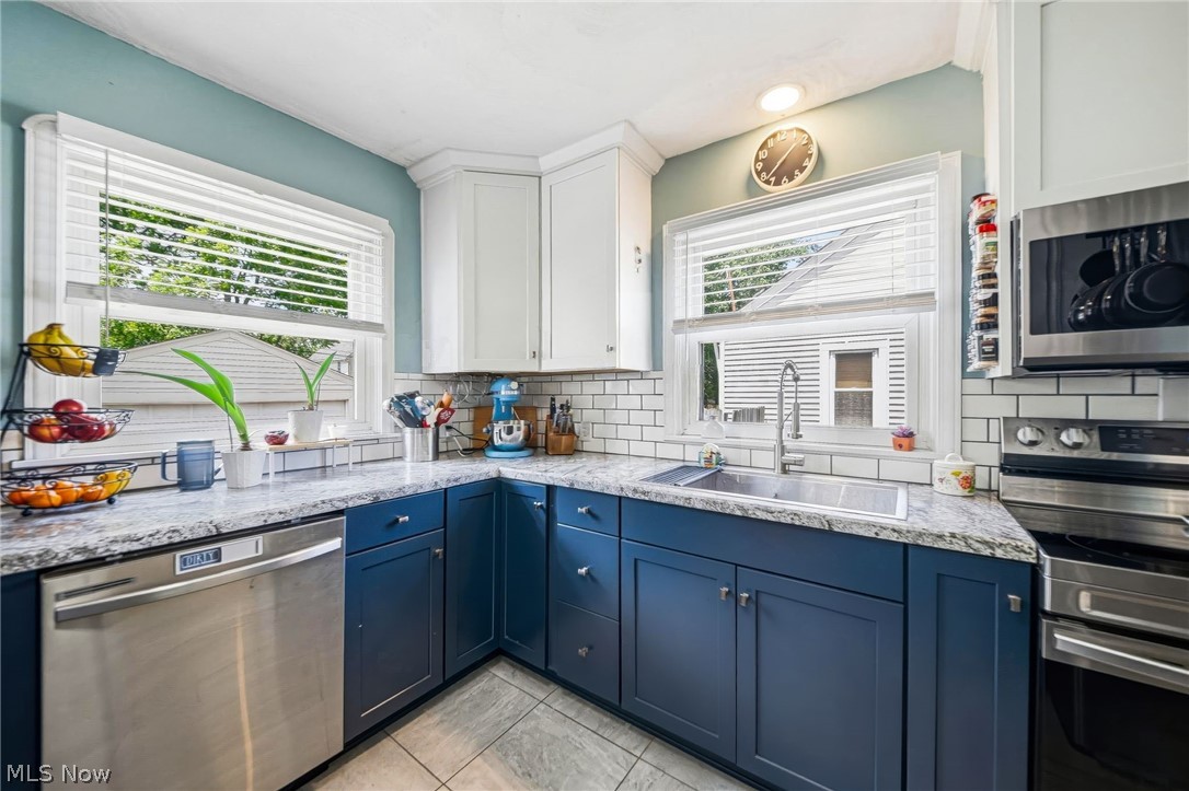 172 Brandtson Avenue Elyria OH 44035