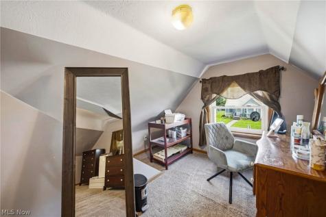 172 Brandtson Avenue Elyria OH 44035