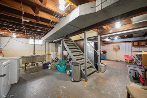 172 Brandtson Avenue Elyria OH 44035