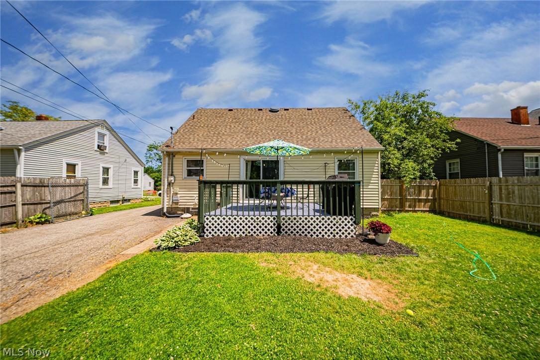 172 Brandtson Avenue Elyria OH 44035
