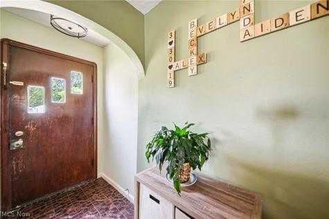 172 Brandtson Avenue Elyria OH 44035