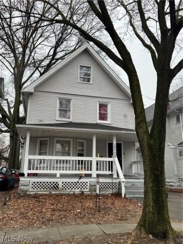 10728 Gooding Avenue Cleveland OH 44108