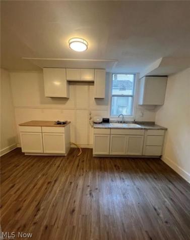 10728 Gooding Avenue Cleveland OH 44108
