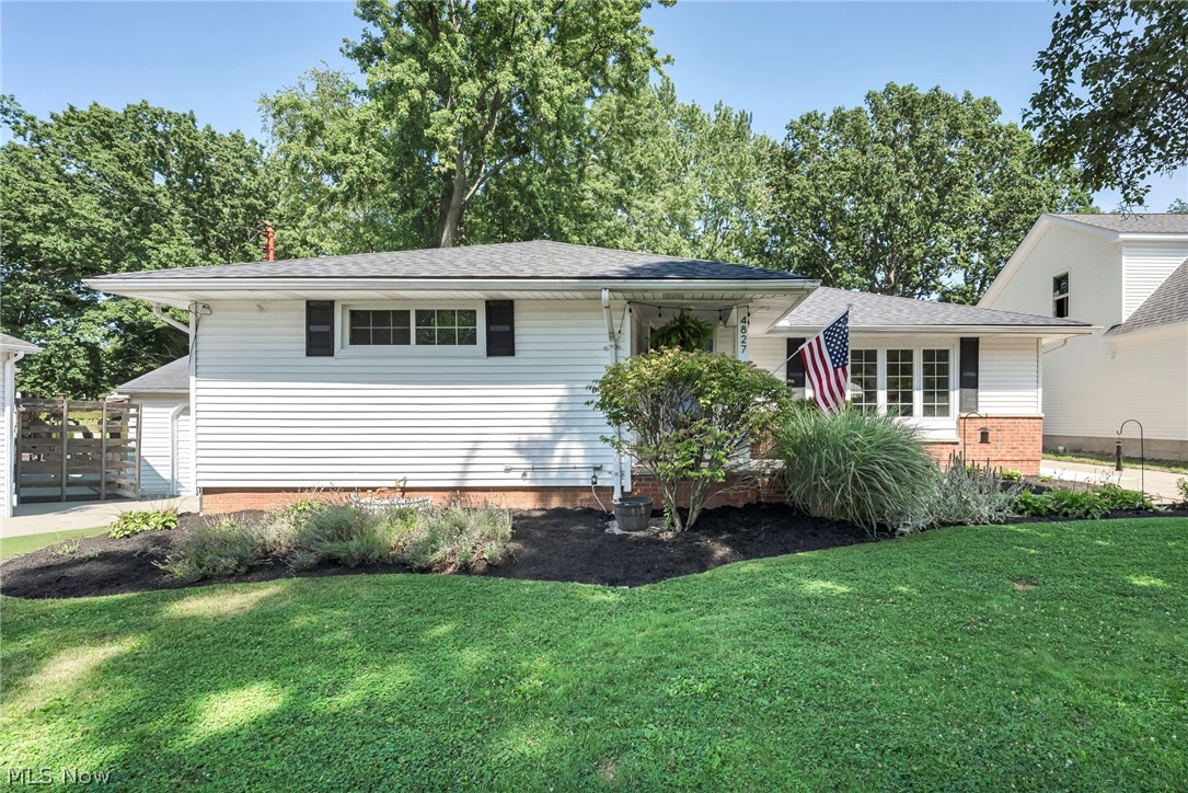 4827 Maple Street Willoughby OH 44094