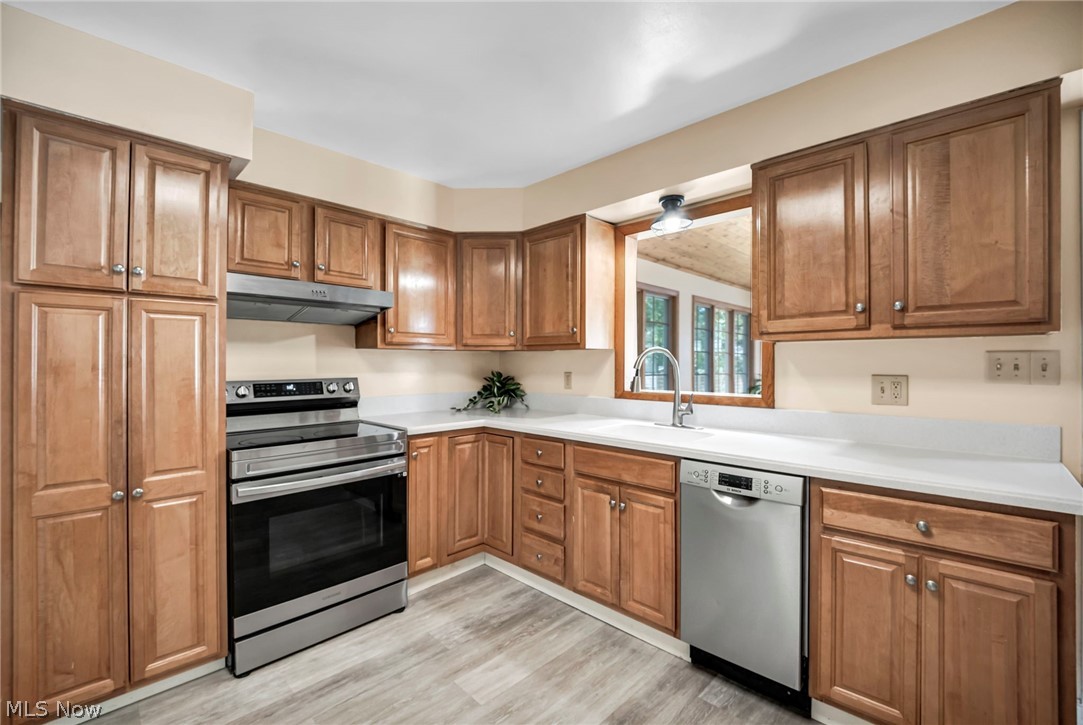 4827 Maple Street Willoughby OH 44094