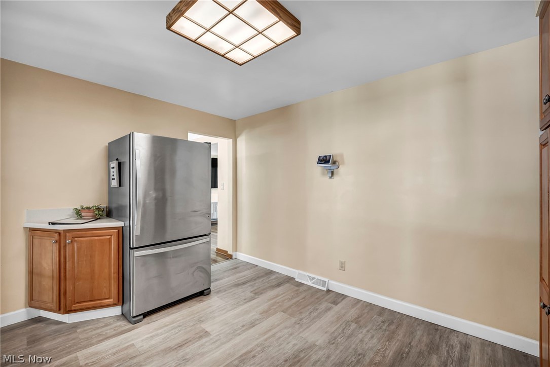 4827 Maple Street Willoughby OH 44094