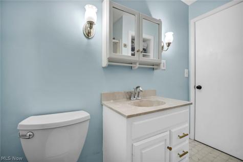 4827 Maple Street Willoughby OH 44094