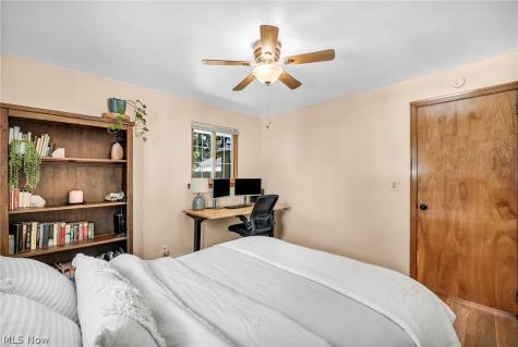 4827 Maple Street Willoughby OH 44094