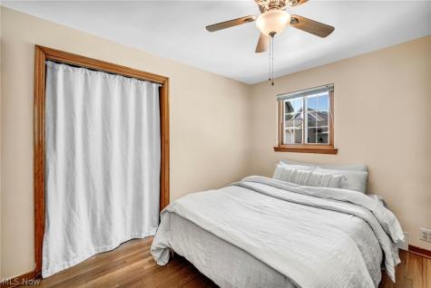 4827 Maple Street Willoughby OH 44094