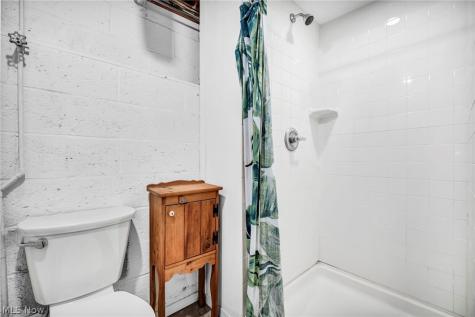 4827 Maple Street Willoughby OH 44094