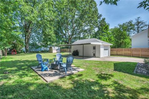 4827 Maple Street Willoughby OH 44094