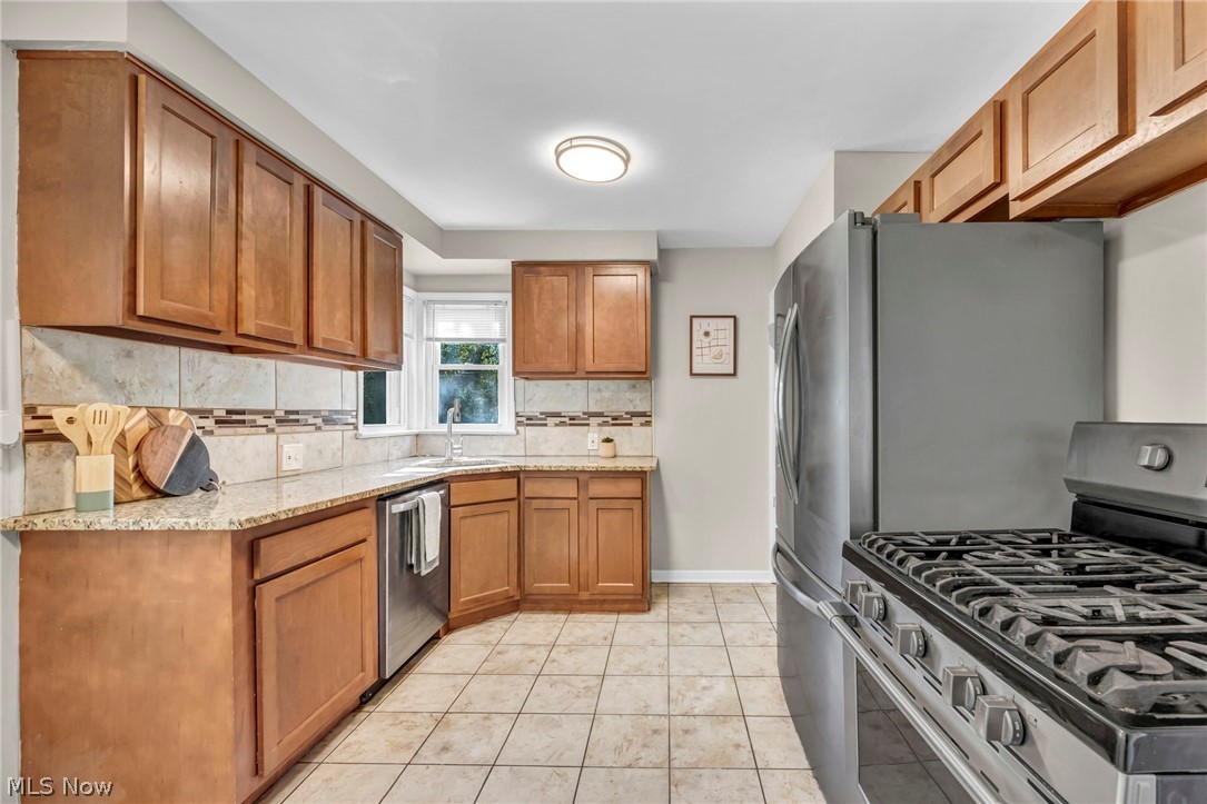 60 Greencroft Road Bedford OH 44146