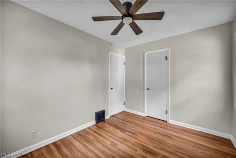60 Greencroft Road Bedford OH 44146