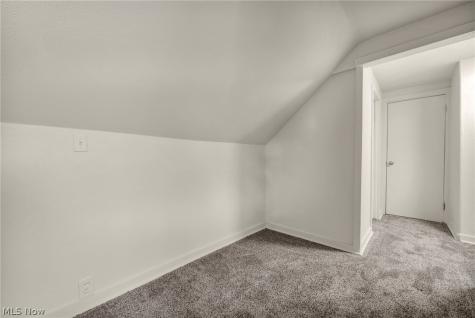 60 Greencroft Road Bedford OH 44146