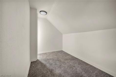 60 Greencroft Road Bedford OH 44146