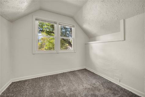 60 Greencroft Road Bedford OH 44146