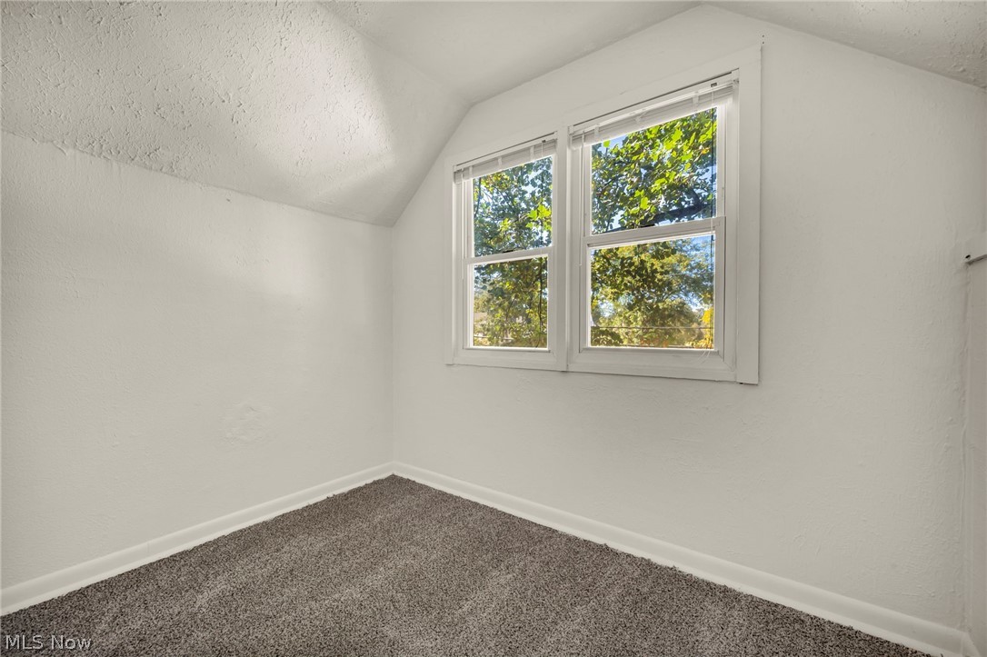 60 Greencroft Road Bedford OH 44146