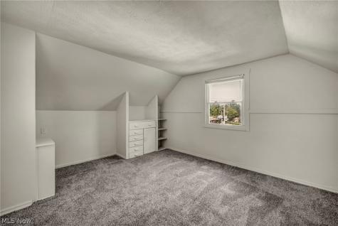 60 Greencroft Road Bedford OH 44146