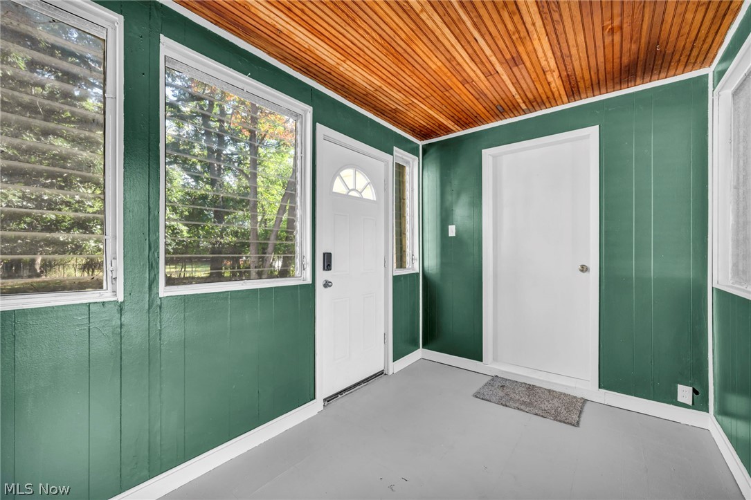 60 Greencroft Road Bedford OH 44146
