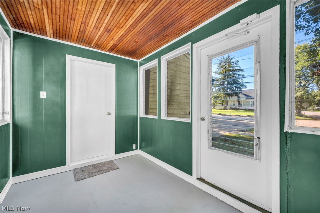 60 Greencroft Road Bedford OH 44146