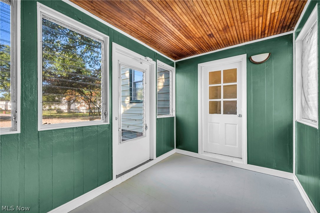 60 Greencroft Road Bedford OH 44146