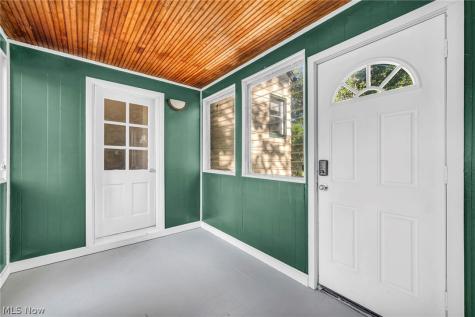 60 Greencroft Road Bedford OH 44146