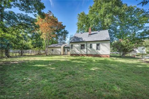 60 Greencroft Road Bedford OH 44146