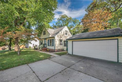 60 Greencroft Road Bedford OH 44146