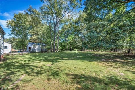 60 Greencroft Road Bedford OH 44146