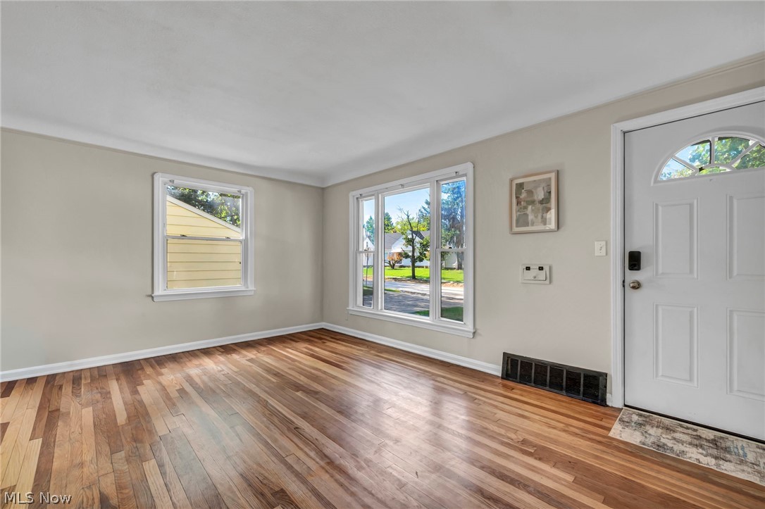 60 Greencroft Road Bedford OH 44146