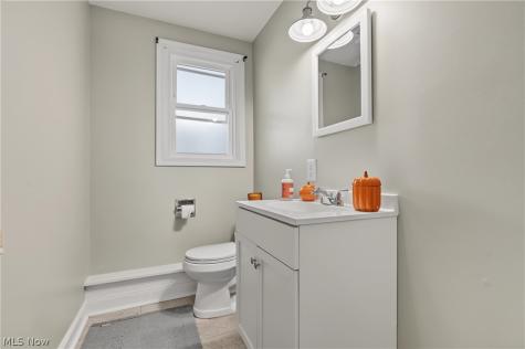 1879 Hibbard Drive Stow OH 44224