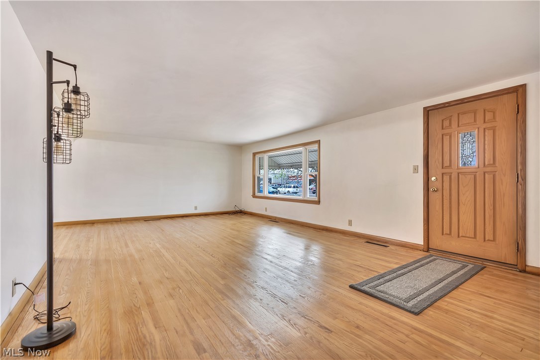 818 Canton Road NW Carrollton OH 44615