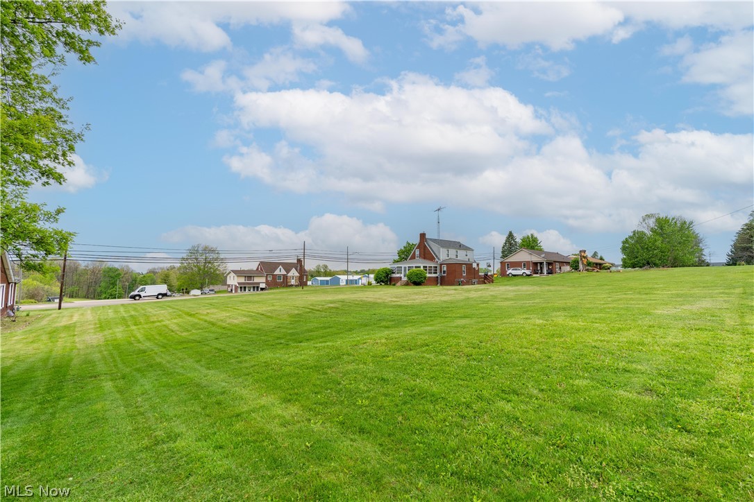 818 Canton Road NW Carrollton OH 44615